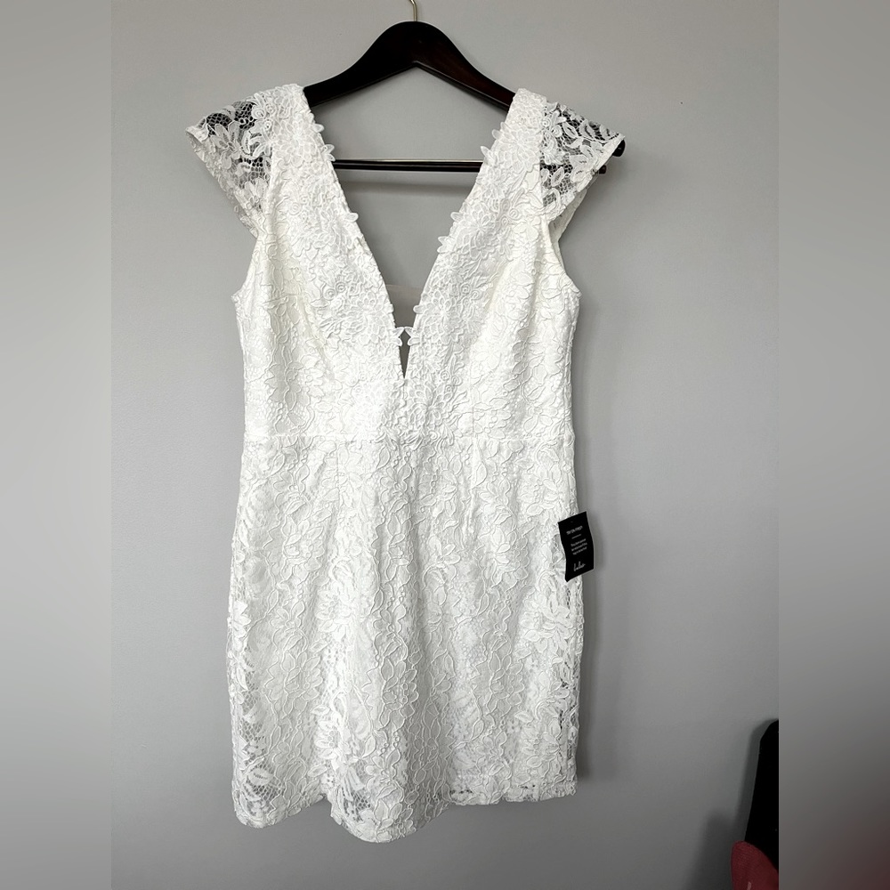 NWT Lulus Med White Lace dress bridesmaid bride cocktail